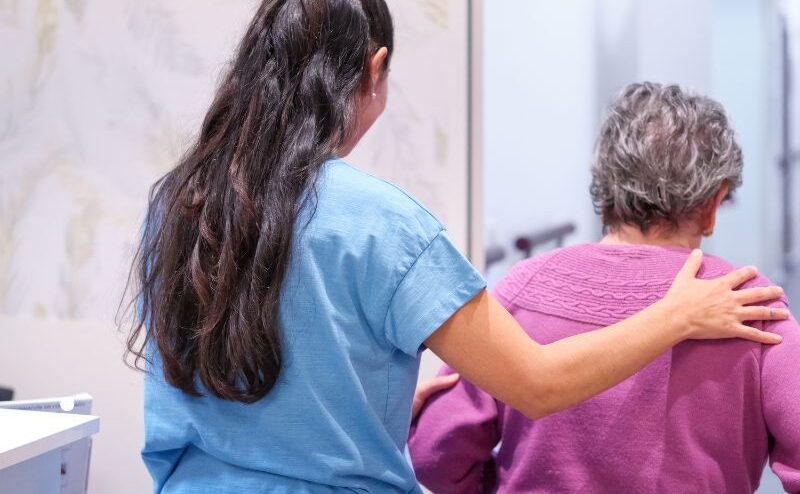 adaptação de idosos em uma casa de repouso